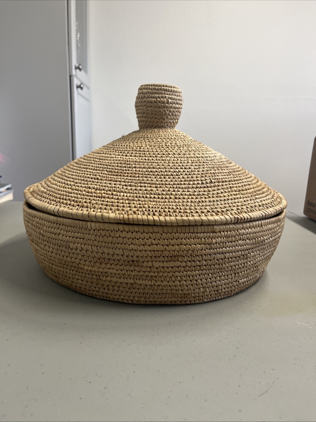 Round Rattan Box,Wicker Woven Basket with Lid 14×10