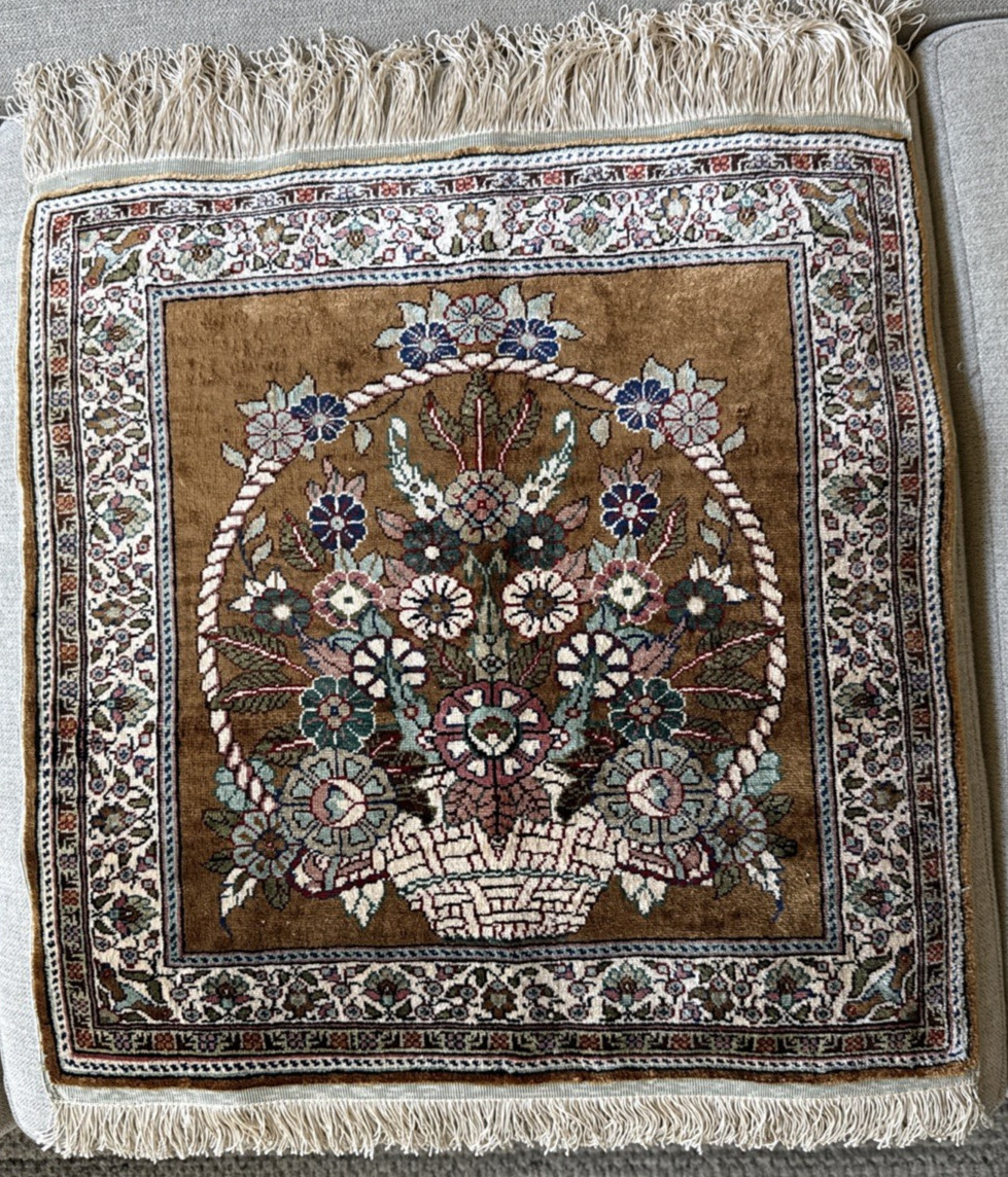 Purchased in Türkiye TURKISH Wall Hanging RUG 24&Prime; Square Loops Fringe Multicolor