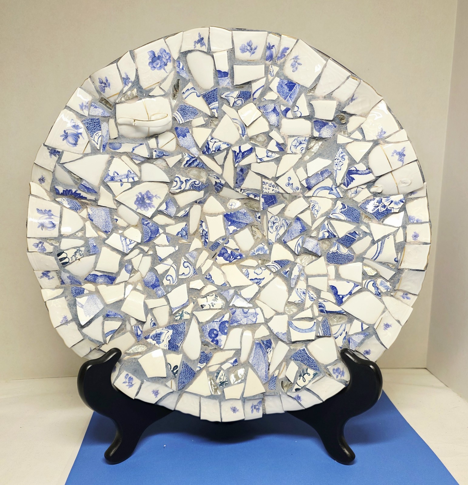 Vintage Blown Glass Blue And White Porcelain Shard Ruffled Edge Bowl 12×3&Prime;