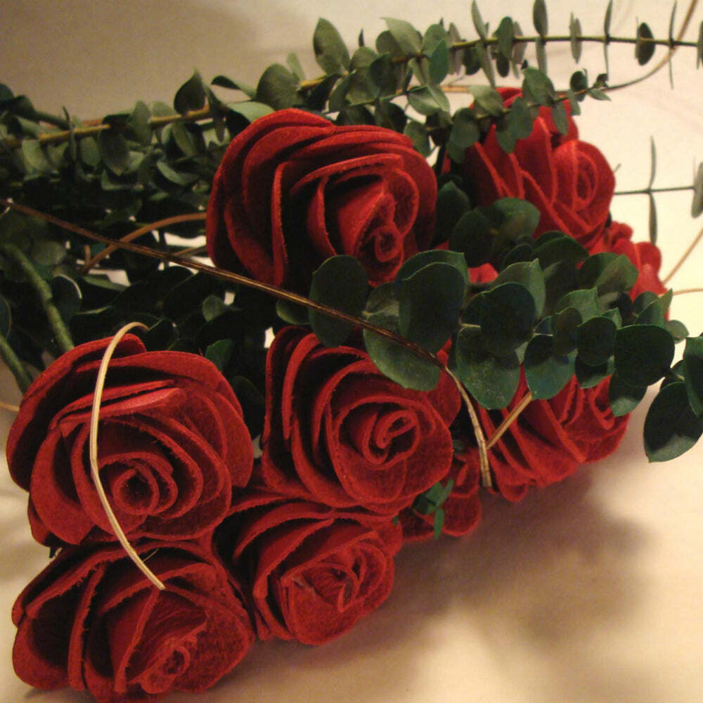 D&rsquo;AGOSTINO HANDCRAFTED PURPLE LEATHER ROSES BUY 1, 3, 6, 12. ALSO RED OR BLACK.