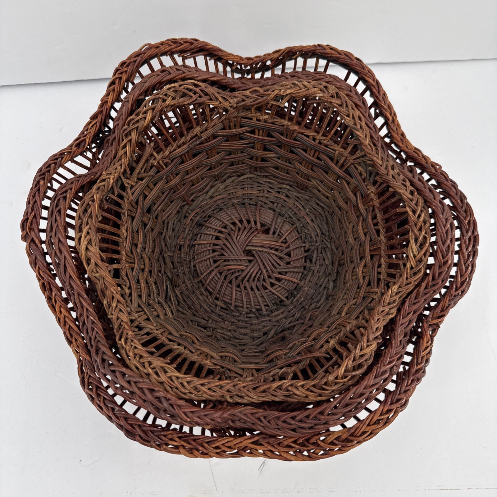 Vintage Set of 3 Wicker Nesting Baskets Handwoven Rattan Boho Farmhouse