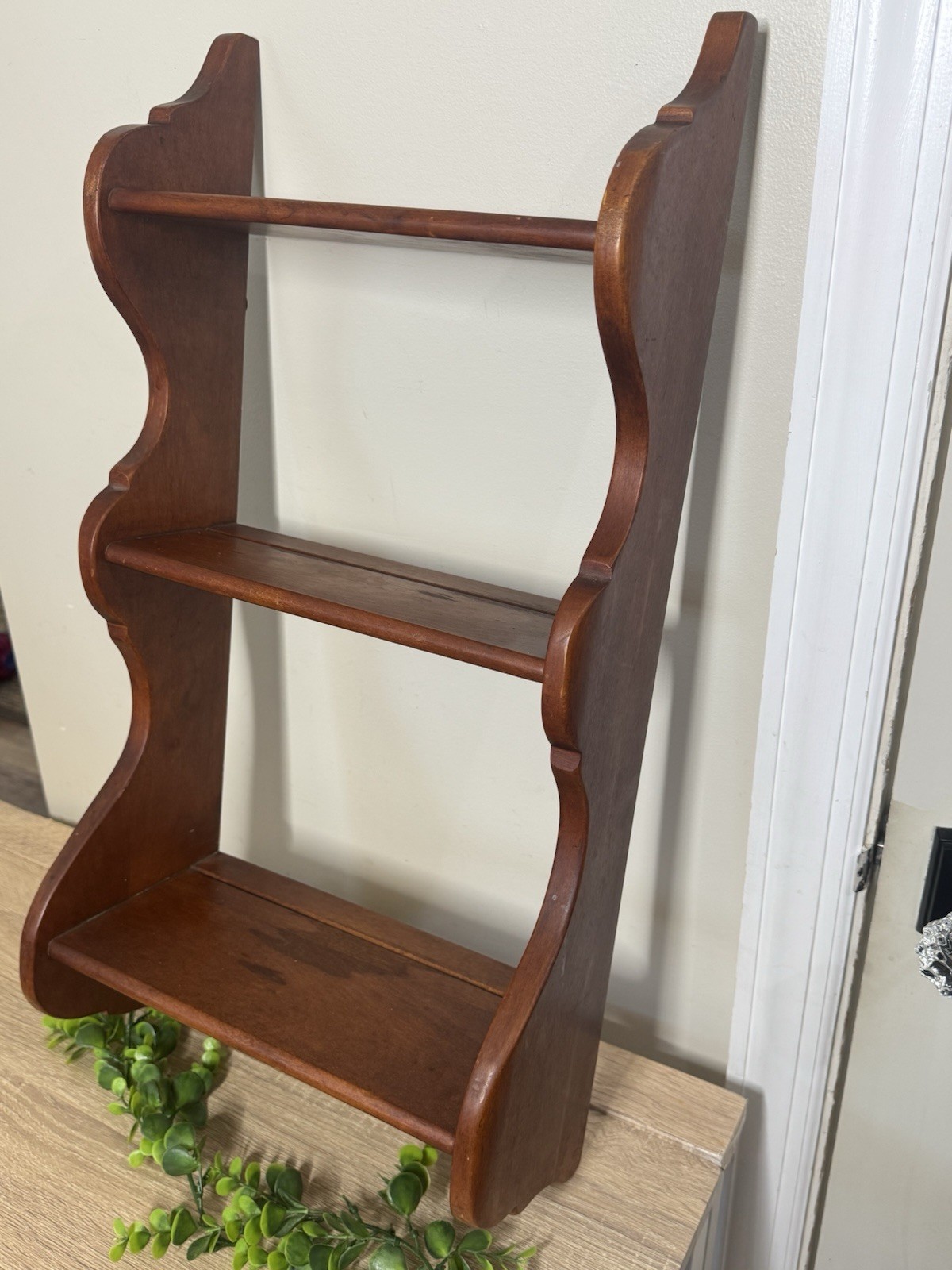 Vintage Cushman 3-Tier Solid Maple Hanging Wall Shelf Colonial ~ 24.5”Hx12”Wx6”