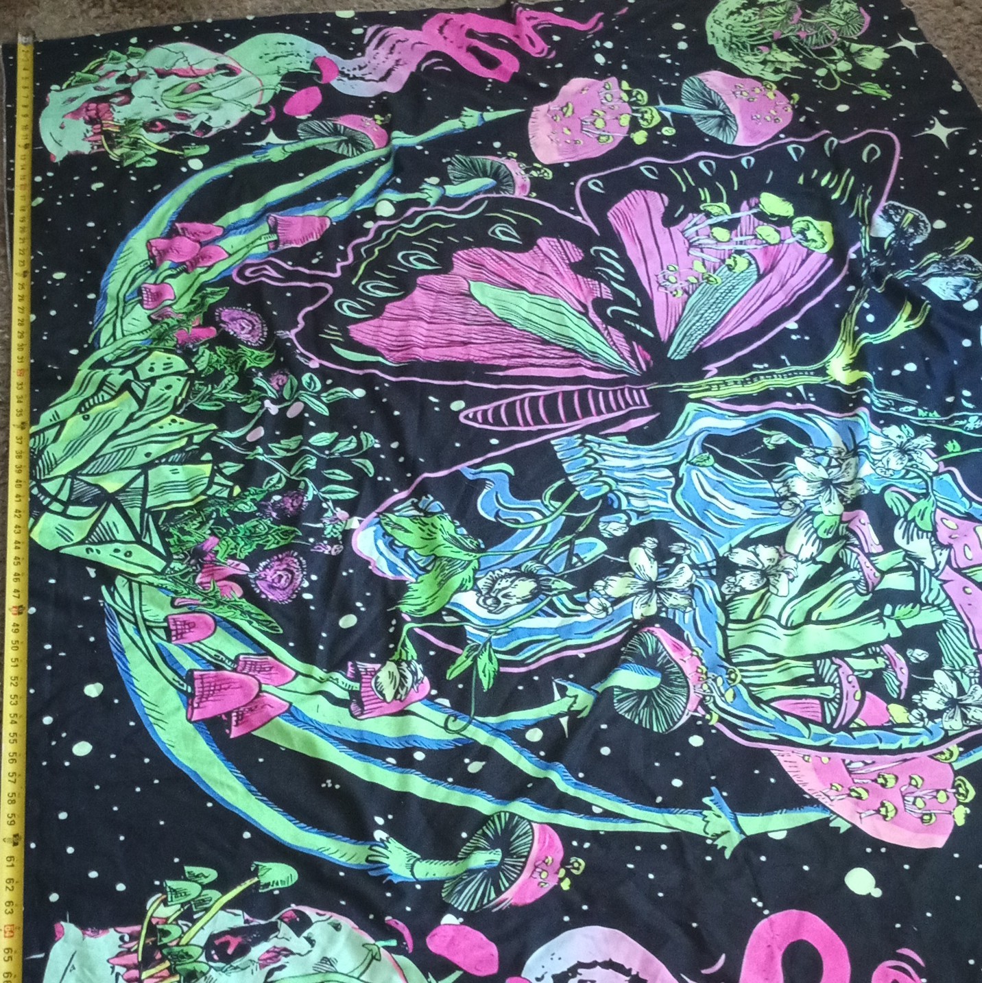 Psychedelic Skull Graphic Wall Tapestry 58 x 78 in 100% Polyester Black
