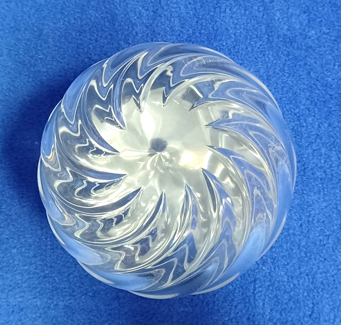 5” Hand Blown Clear Glass Orb Globe Sphere Ball Spiral Art Glass w/Pedestal