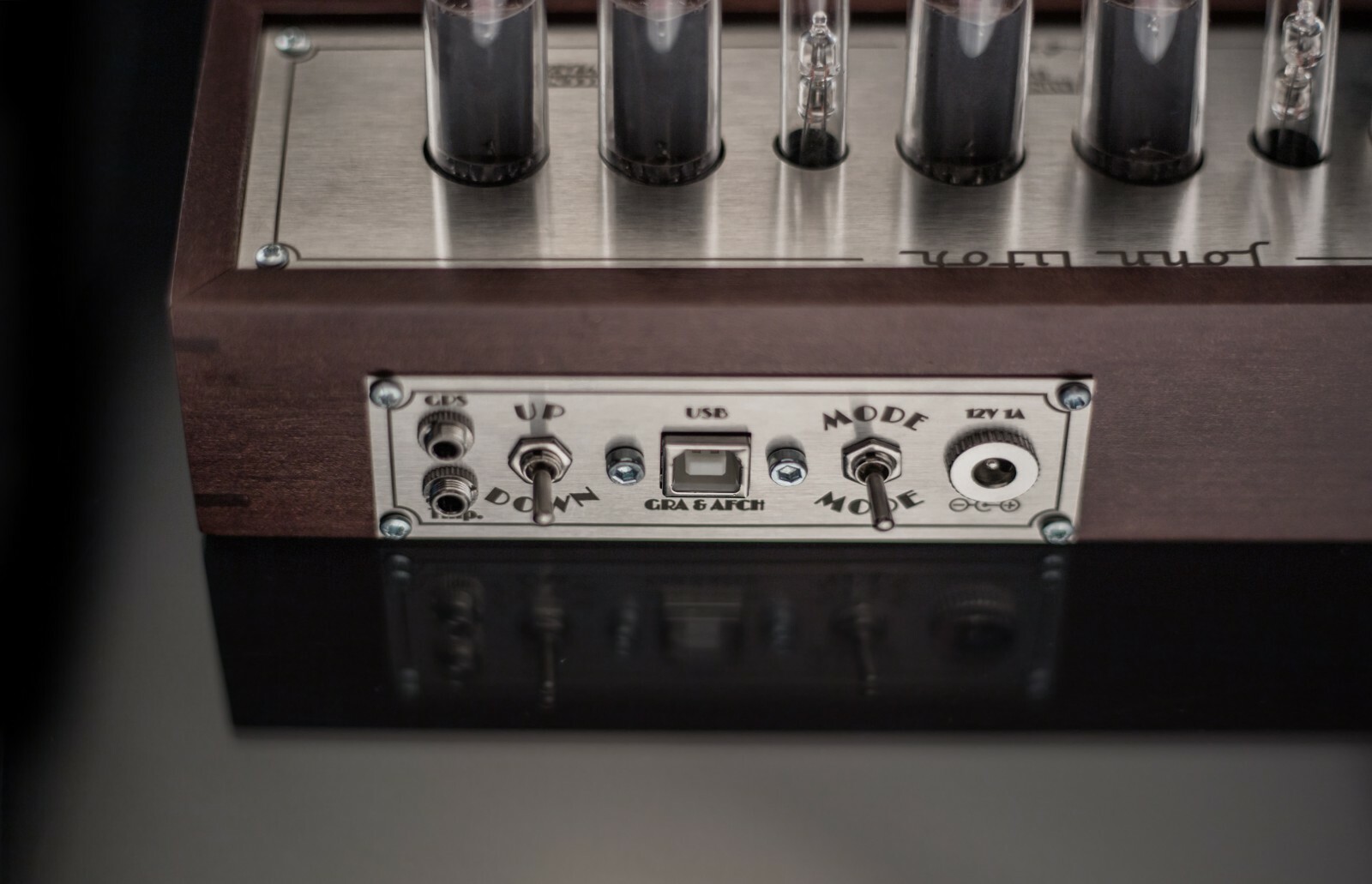 IN-14 Nixie Tube Clock in Wooden Case 12/24H Slot Machine FREE SHIPPING 3-5 Days