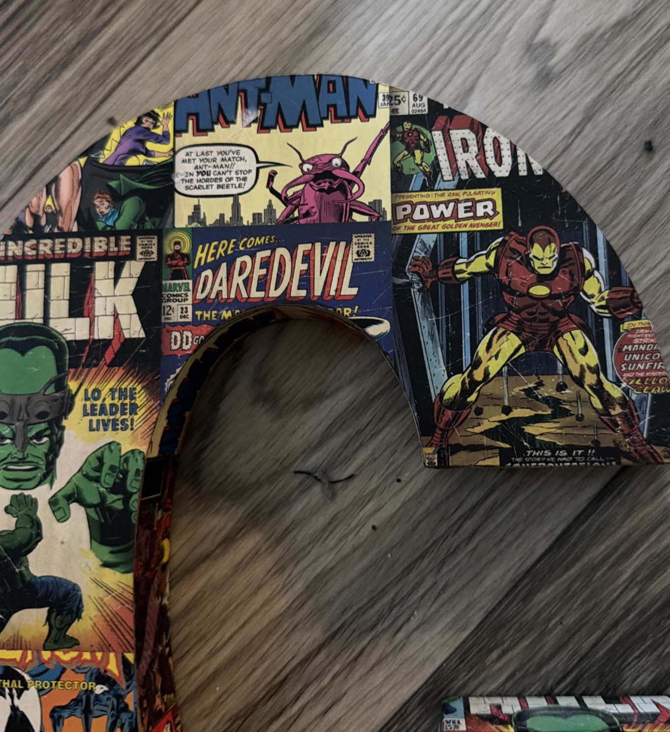 Marvel Superheroes Comics Letter « C » Sign Wall Decor Kids Room Home Decoration