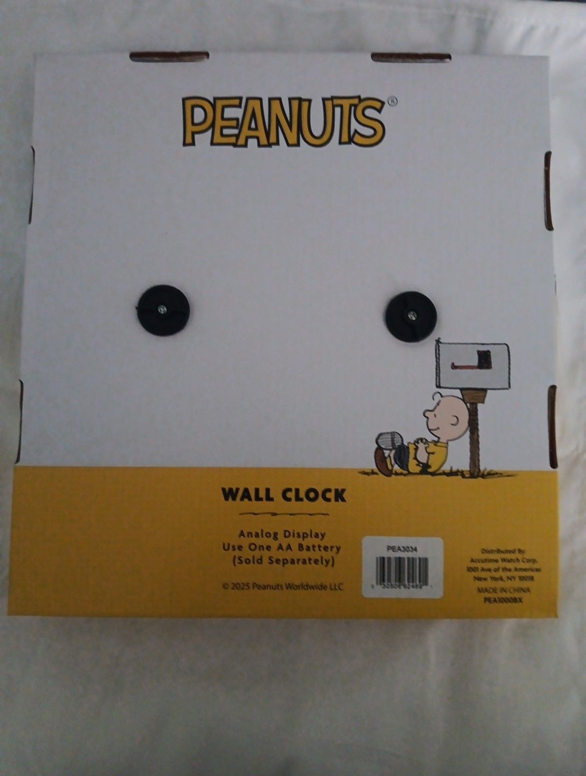 Peanuts Joe Cool Snoopy Wall Clock Black White Red PEA3034 New in Box 10 Inch