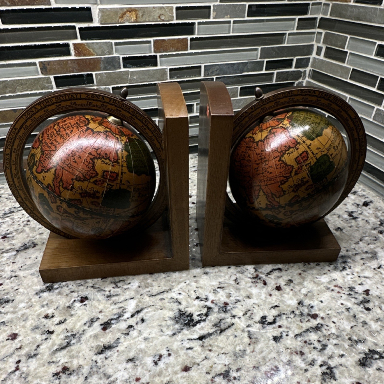 Vintage/Retro Globe Bookends Set of 2 Wood Brown/Multicolor Made in Italy