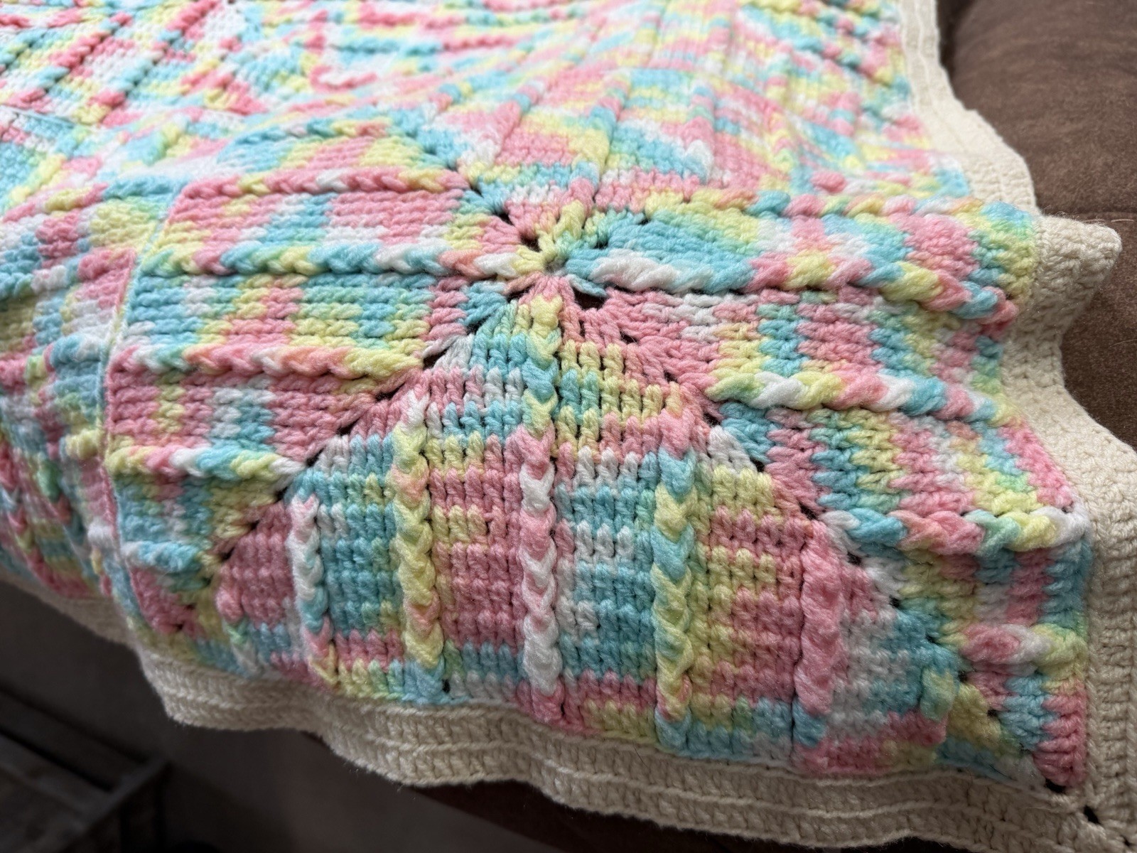 Vintage Handmade Pastels Crochet Afghan Granny Square Blanket 76&Prime; x 60&Prime;