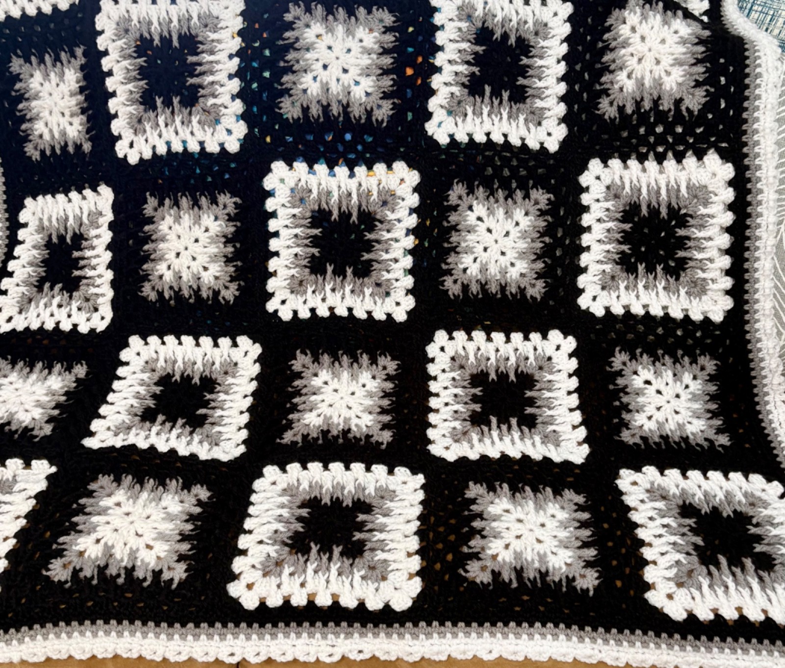 Afghan Sofa Throw 46&Prime;x 46&Prime; Black White & Gray Crochet HANDMADE NEW & NEVER USED