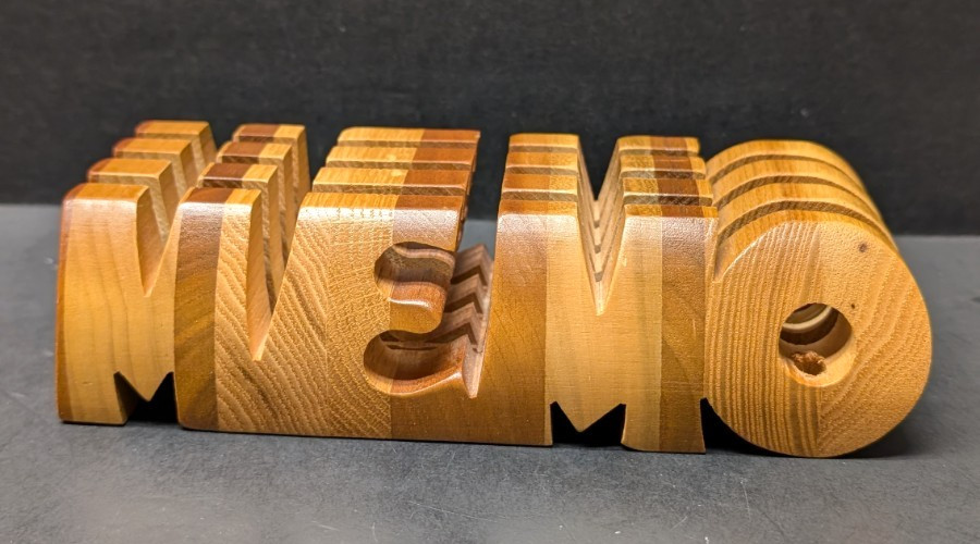 Vintage Solid Wood ‘MEMO’ Mail Slot Holder Two Tone Inlaid 8x3x2 with Pen Holder