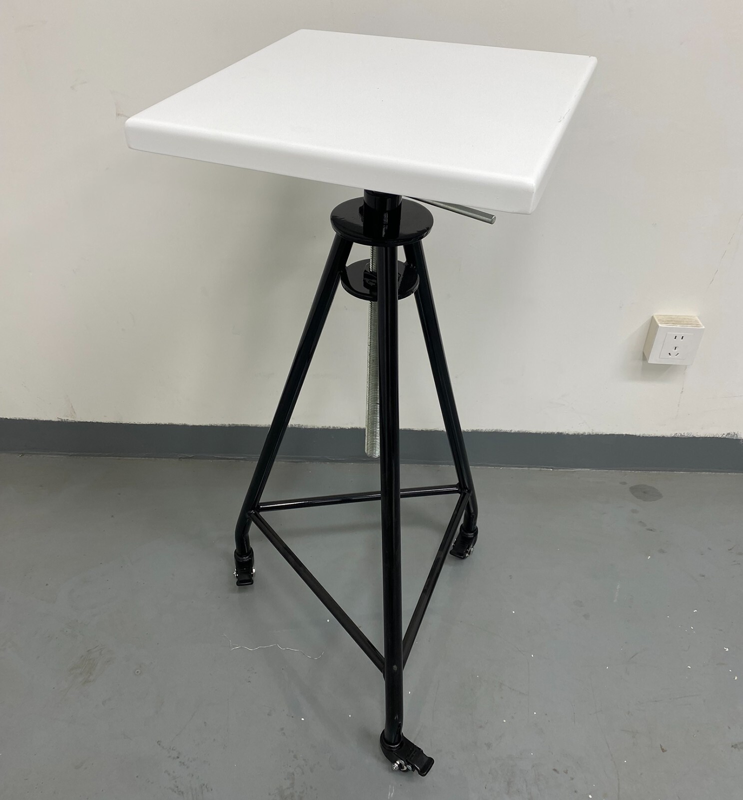 Floor Sculpture Pottery Stand 15x15in Sculpture Trestle Turntable Display Stand