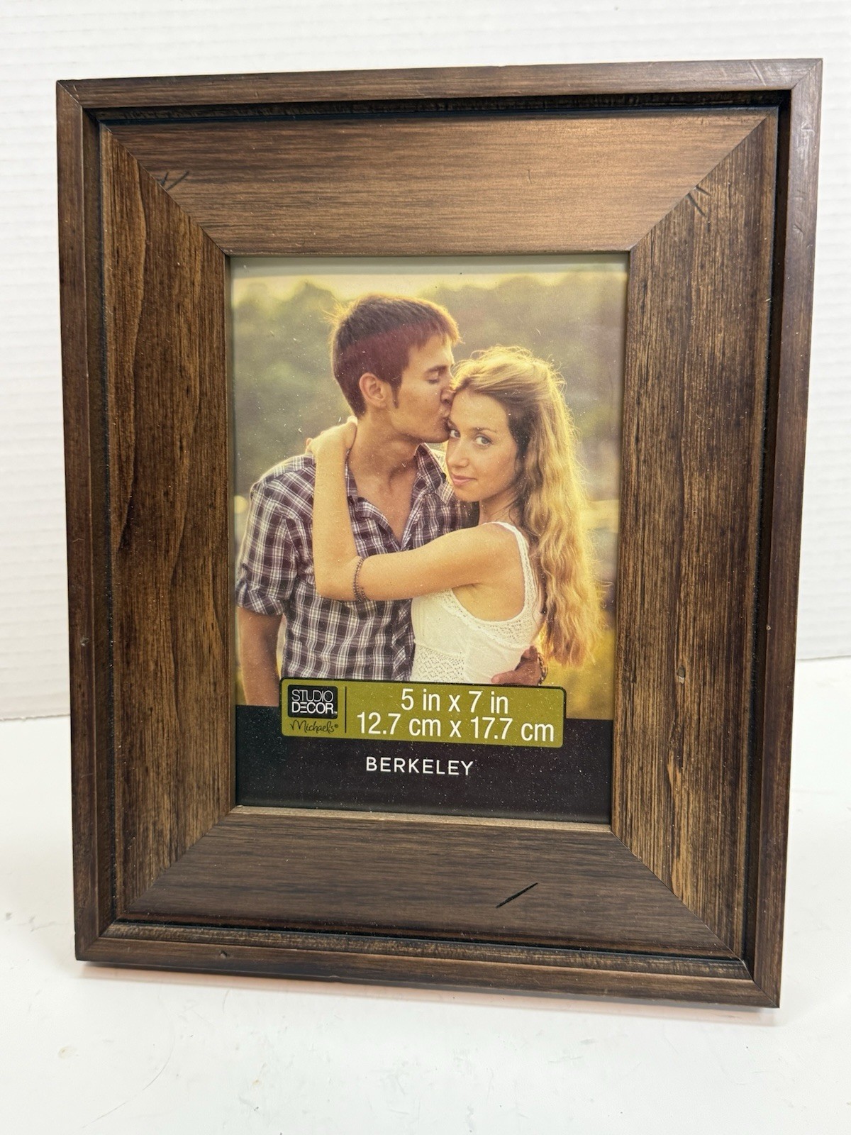 New Studio Decor Wooden Walnut 5 X 7 Standing Photo Picture Frame Michael’s