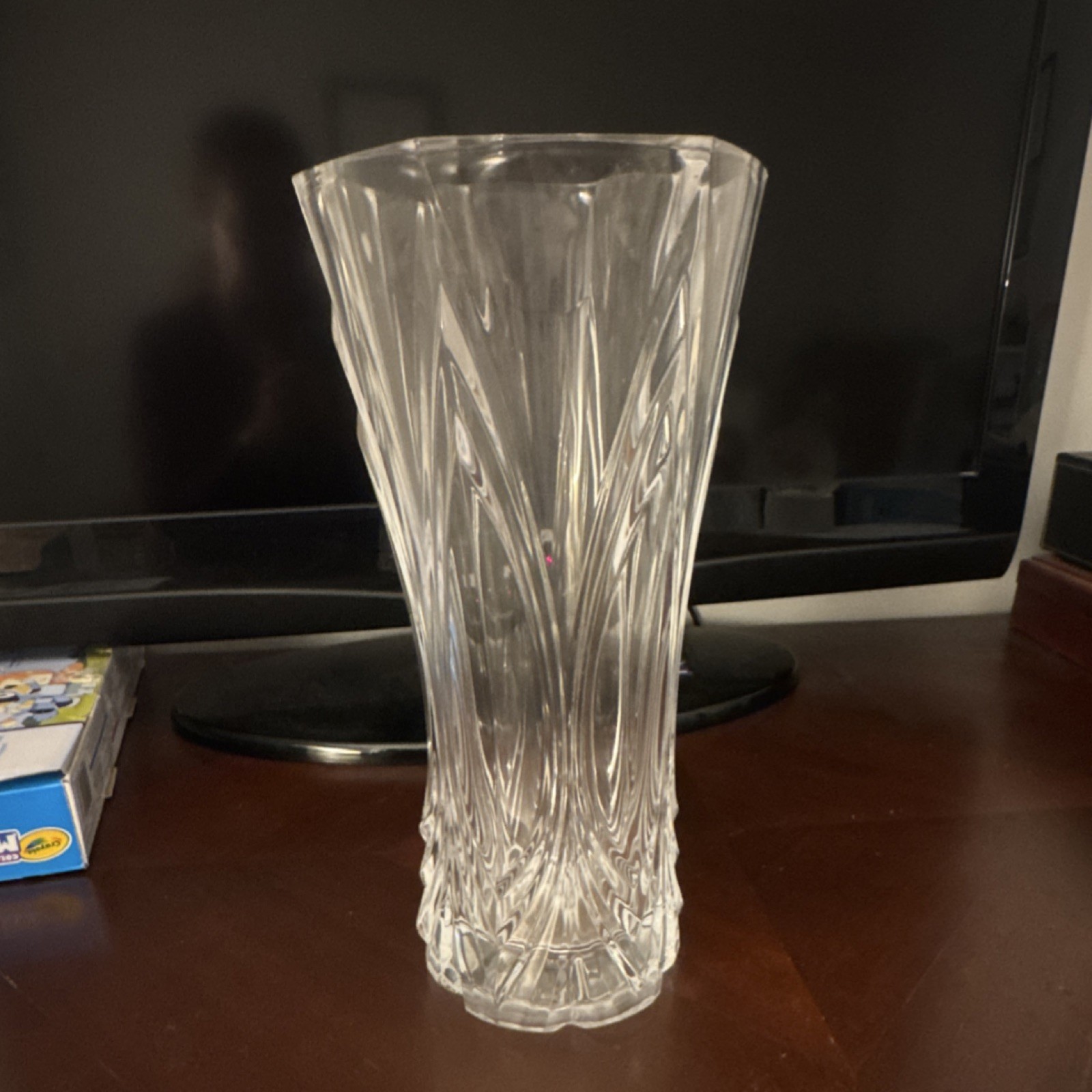 Clear Glass Hexagonal Flower Vase Modern Decorative Etched Patterns Polished 12”