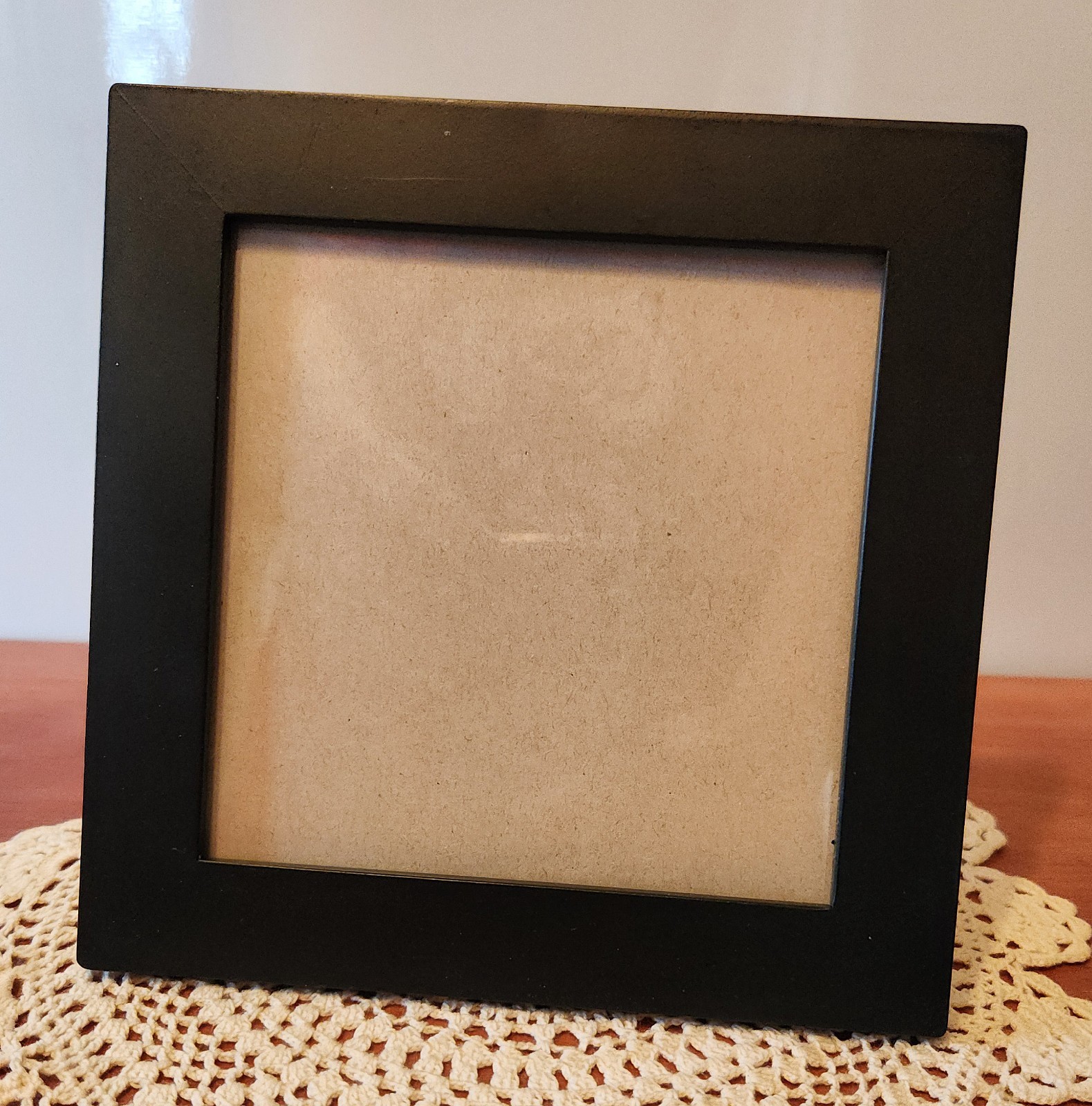 5&Prime; x 5&Prime; Black Flat Top Picture Frame Stand Or Hang