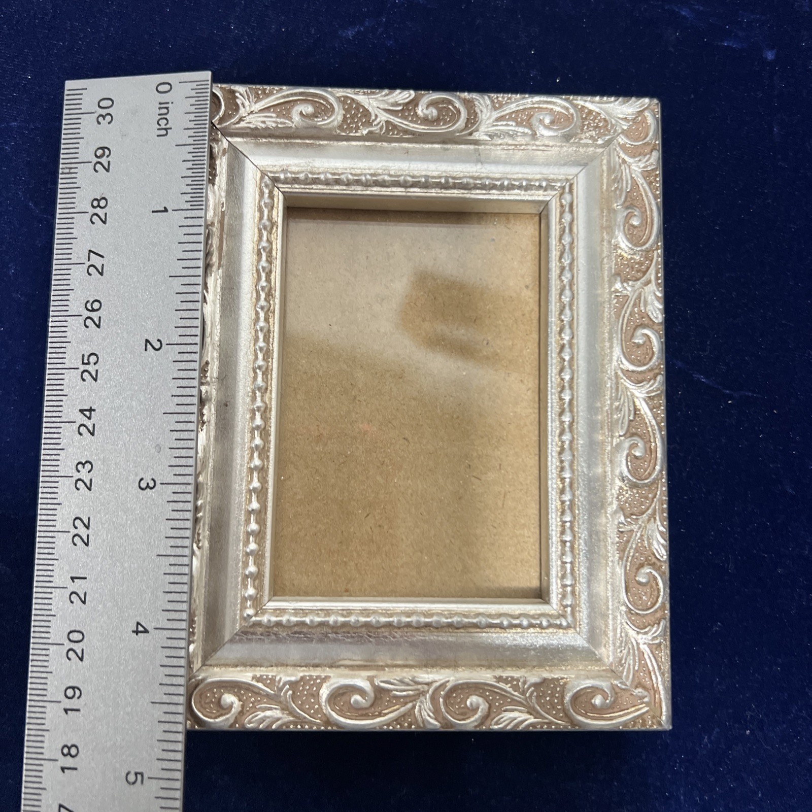 Ultima Picture Frame Silver W/Leaf 2.5×3.5