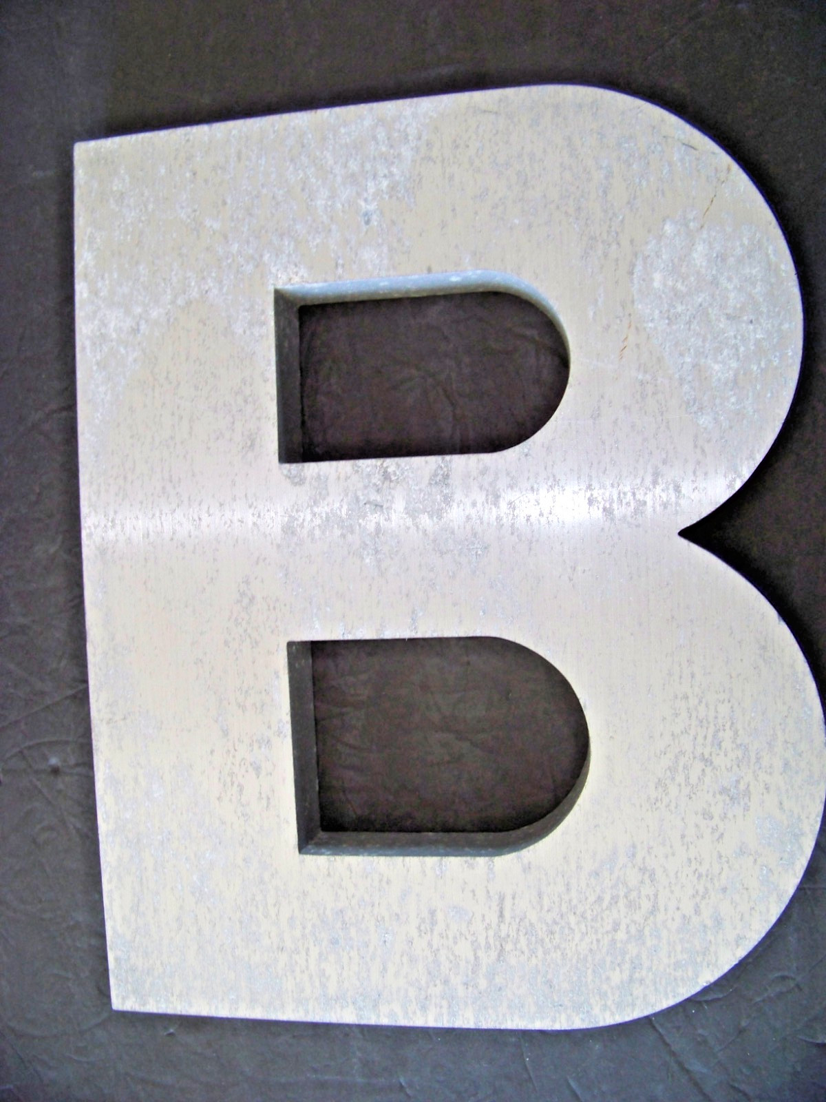 Vintage Large Cast Aluminum Sign Letter B 14 3/4&Prime; tall X 11 1/2 wide 4 lb. 7 oz.