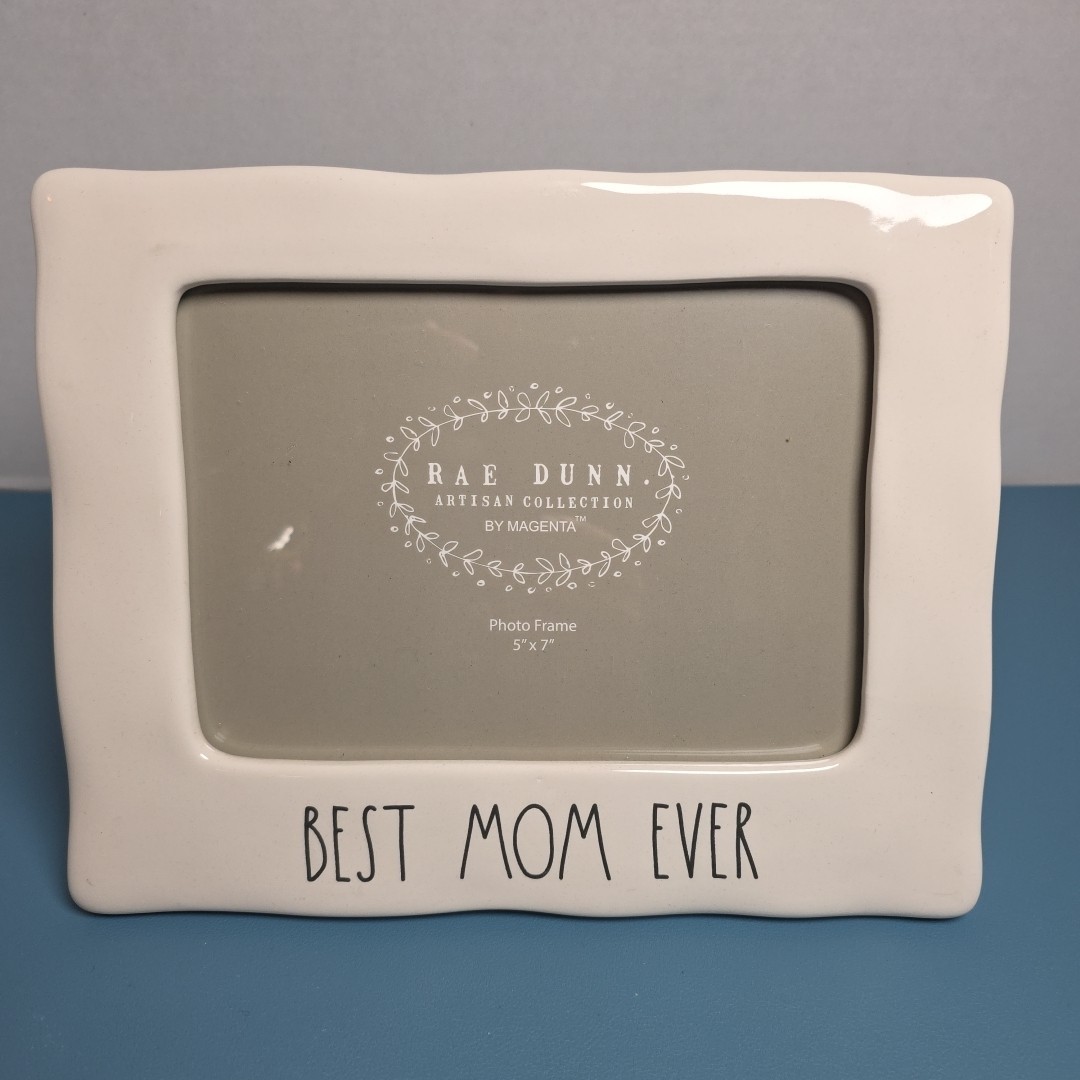 Rae Dunn « Best Grandma Ever » 5&Prime; x 7&Prime; Ceramic Photo Frame – Farmhouse Decor White
