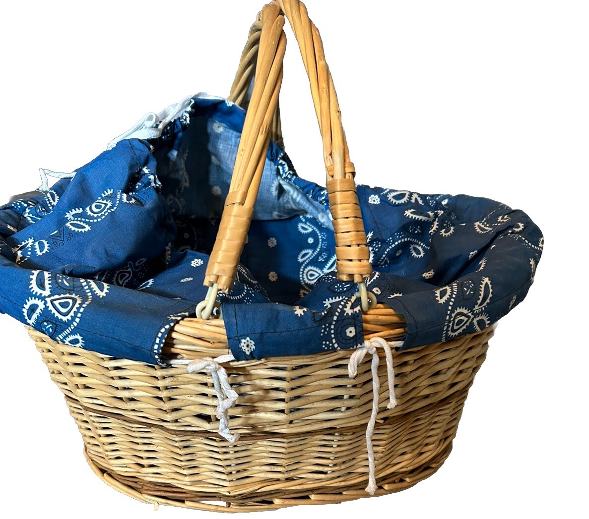 Natural Wicker Baskets Handles Cloth Lining For Picnics 2 Available Not Used