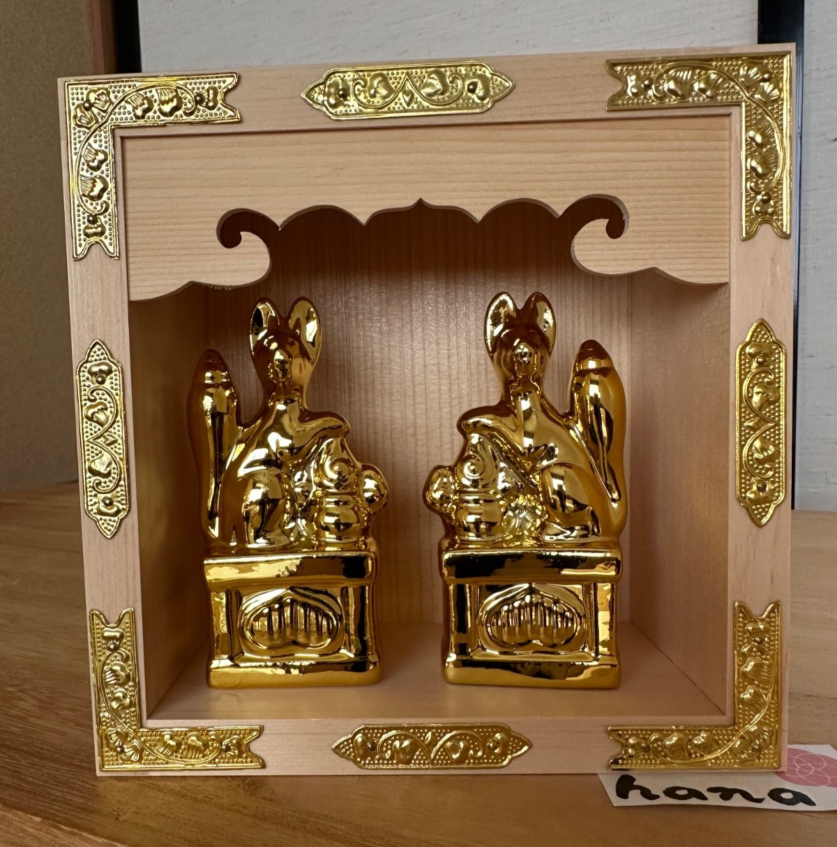 Inari Fox Deity Pair Gold Figurines on Kiso Hinoki Box Shinto Altar Japan 3.9in