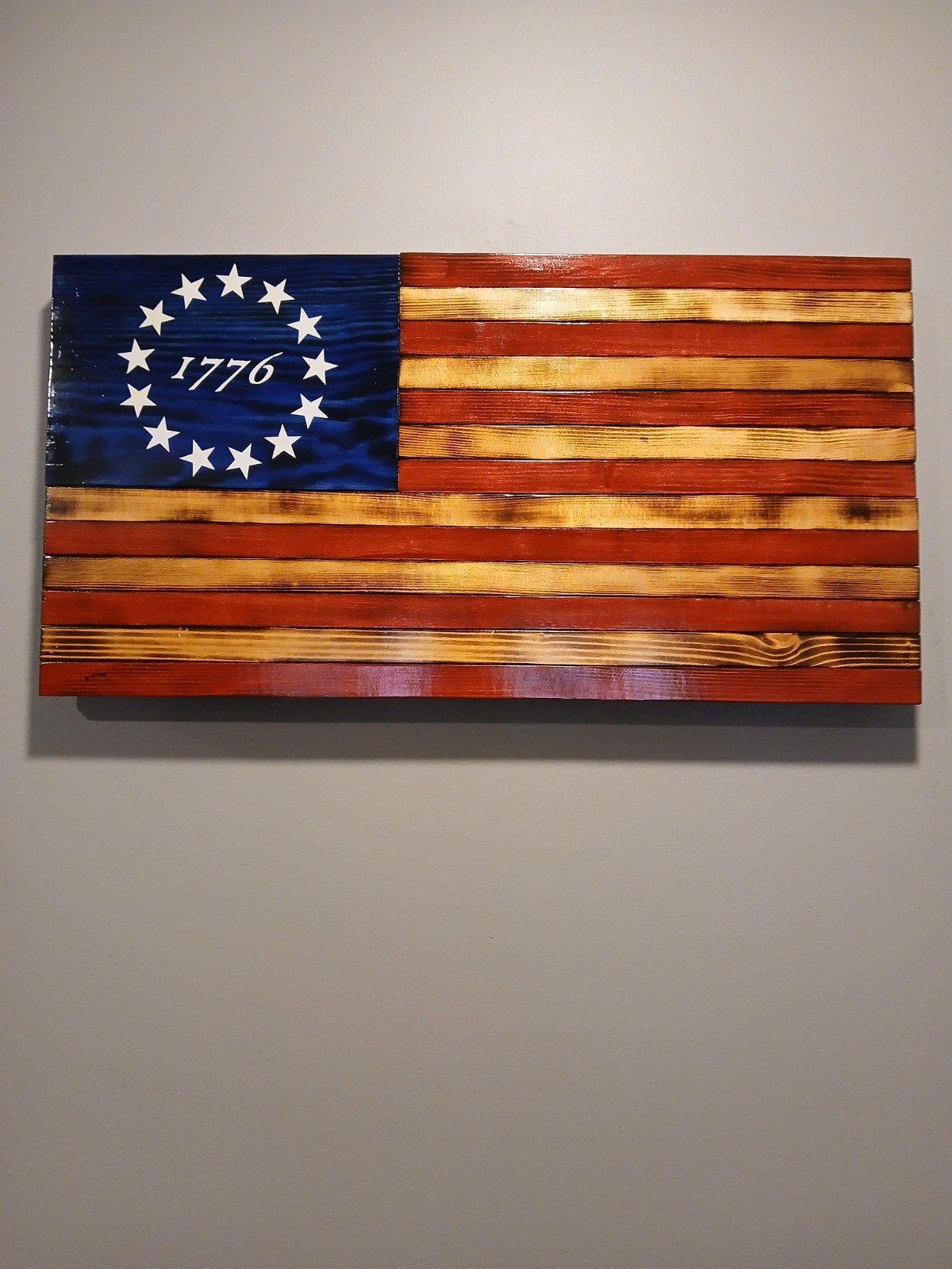 RUSTIC WOODEN AMERICAN FLAG BETSY ROSS 13 STAR 1776 IN STOCK 25&Prime; X 13.5&Prime;