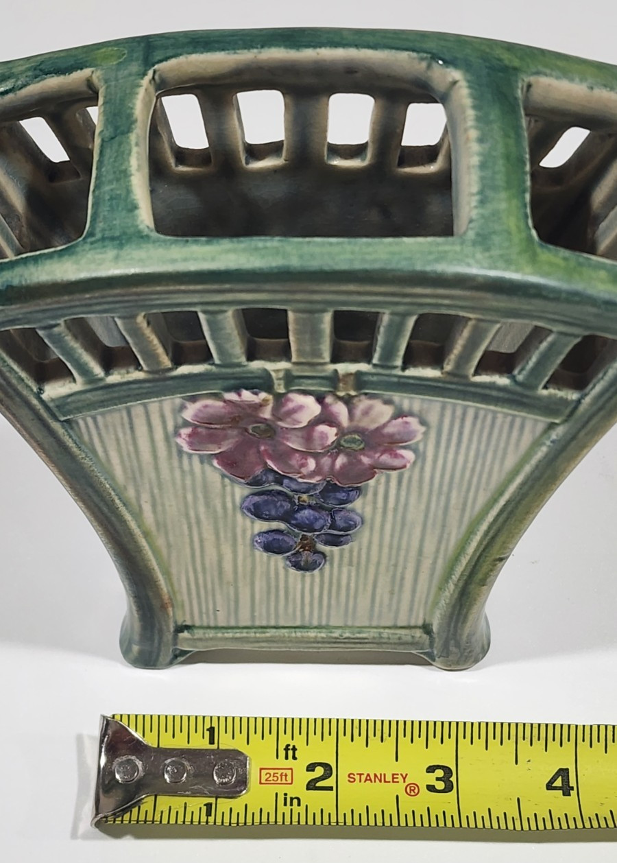 Vtg Weller Pottery Klyro Green Pink Purple Flowers Grapes Unmarked Fan Vase