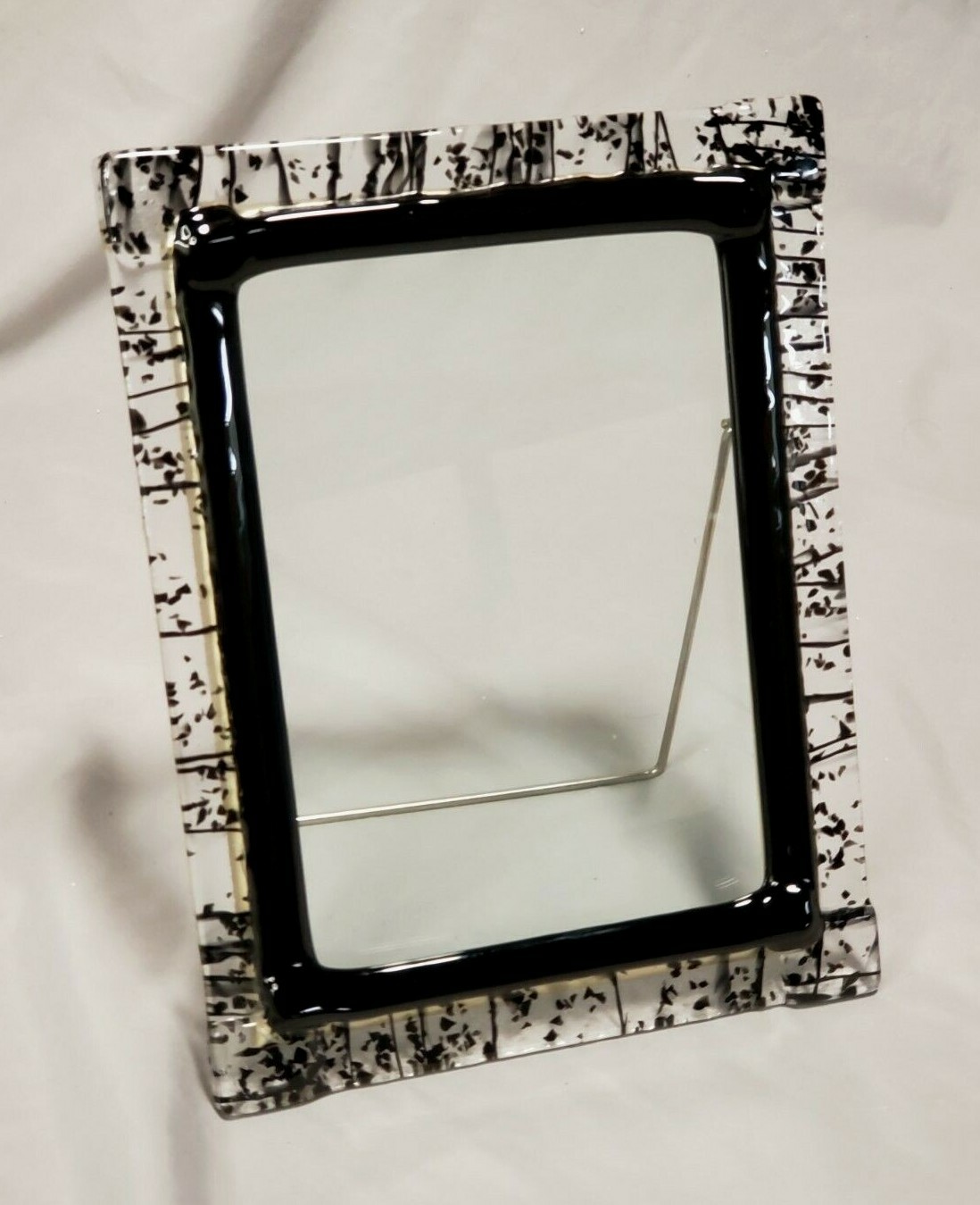 Clear / black molded glass frame 5 x 7 photo