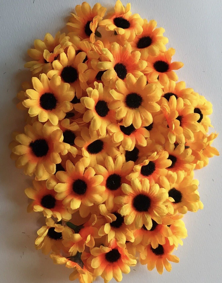 Artificial Silk Daisy Flower Head 1.25&Prime; Fake Sunflower DIY Craft Flower 100 pcs