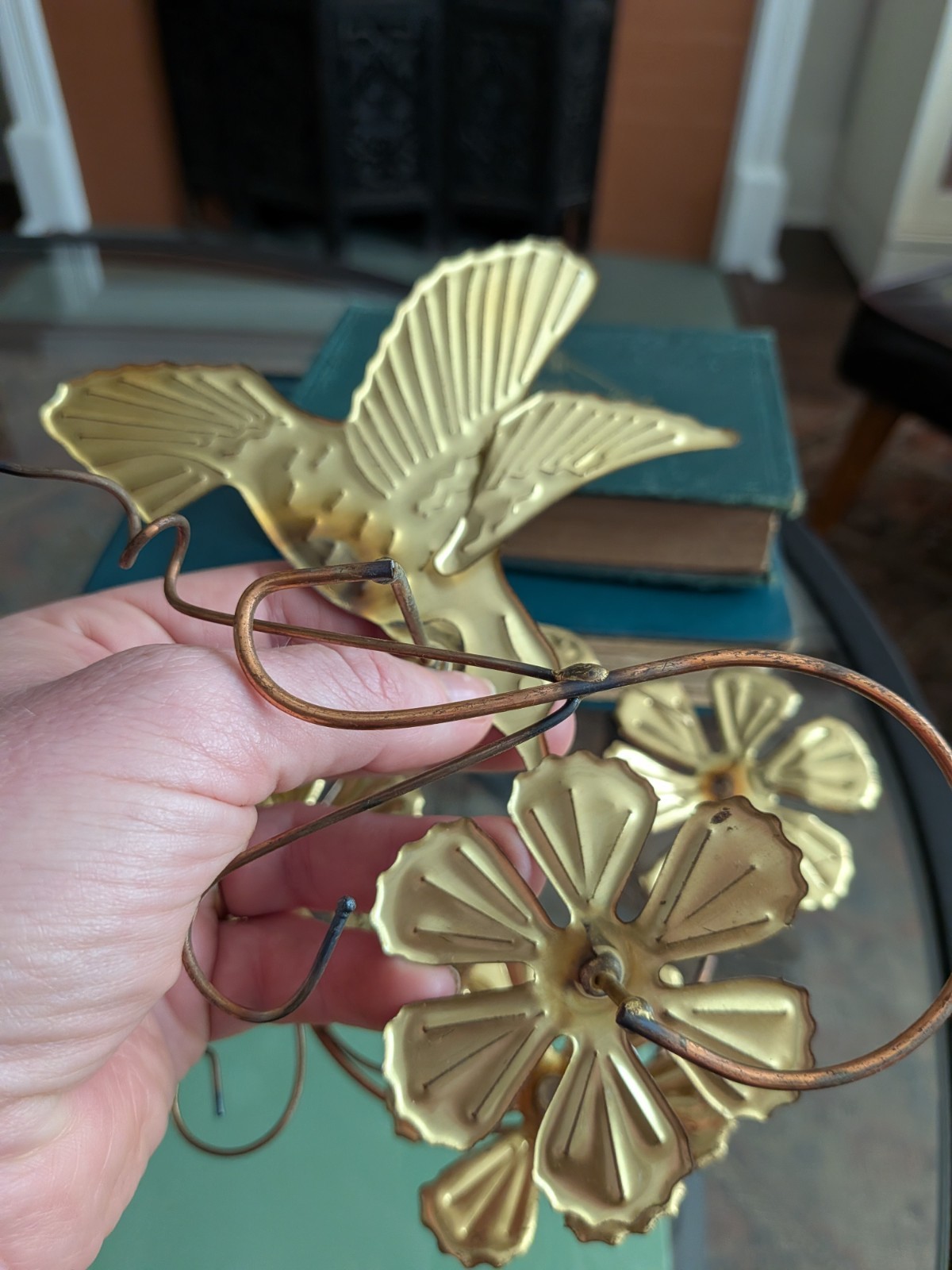 2 Vtg Homco Wall Hanging Art in Gold Tone Metal 3D Hummingbird & Flower Bird Set