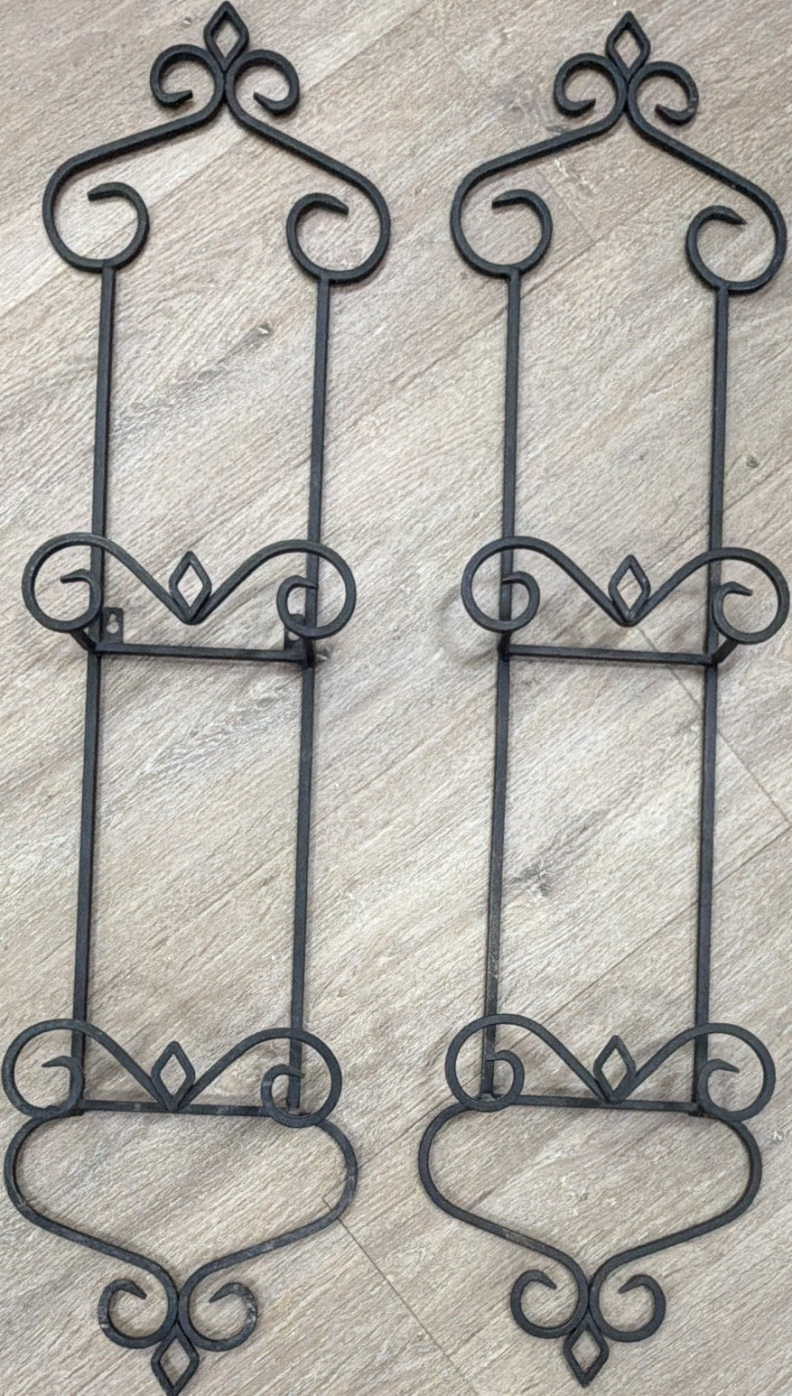 Black Metal Wall Mounted Vertical Decorative Plate Rack, Large 34.5” x 8.5”