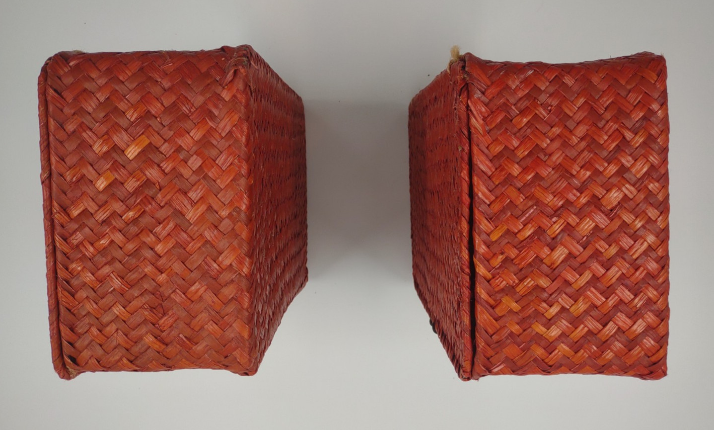Set of 2 red latched lid rectangular woven storage baskets 10&Prime; L x 6.5&Prime; W x 4&Prime; T