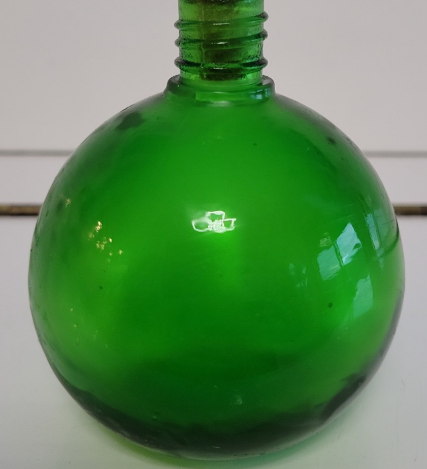 EMERALD GREEN ROUND MINI DECORATIVE BOTTLE RED CORKED STOPPER 4 INCHES 4 OZS