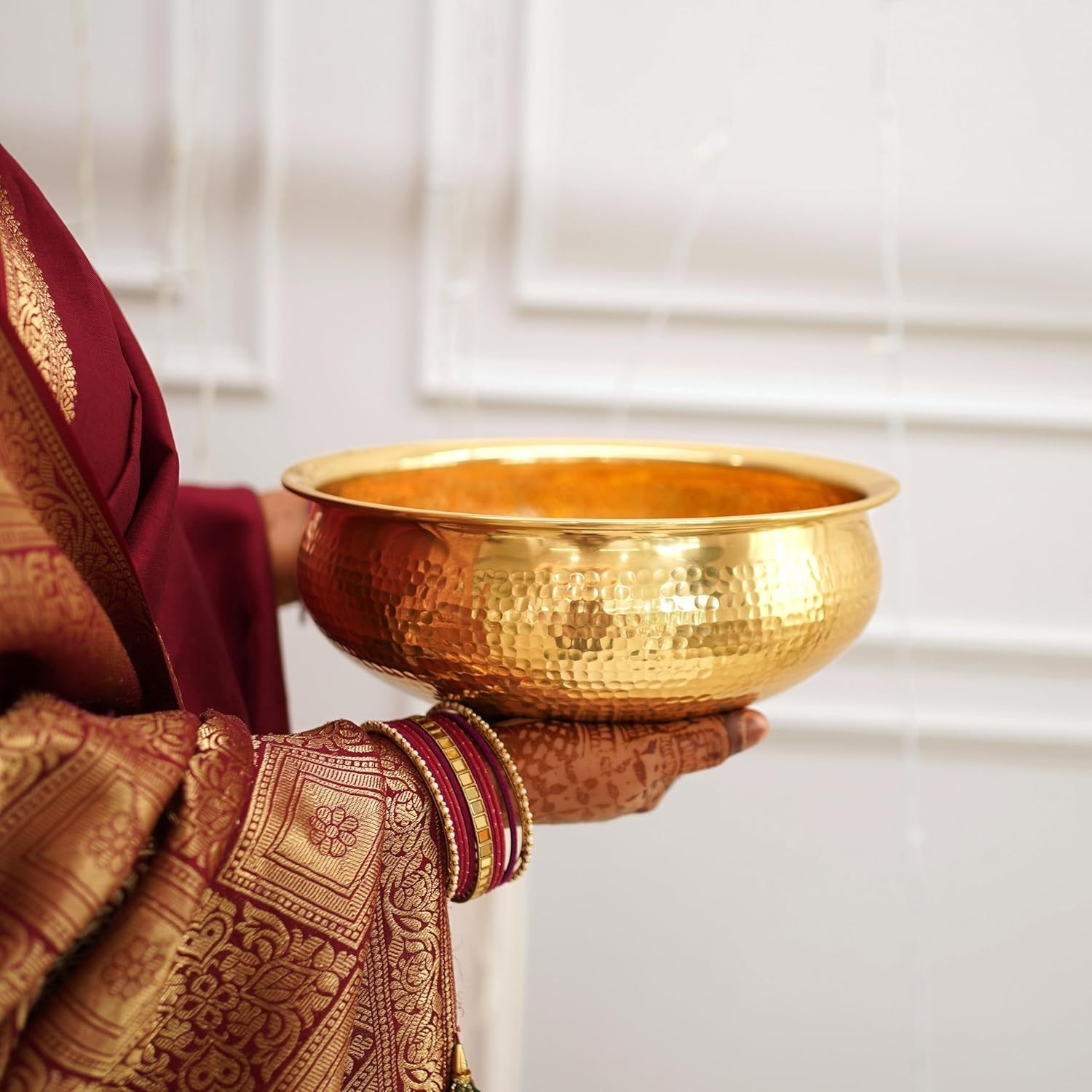 Golden Hammered Aluminium Potpourri Bowl Decorative Urli Bowl For All Occasions