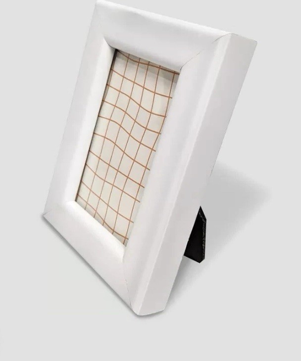4 pack – 2×3&Prime; inch Small Picture Frames – White