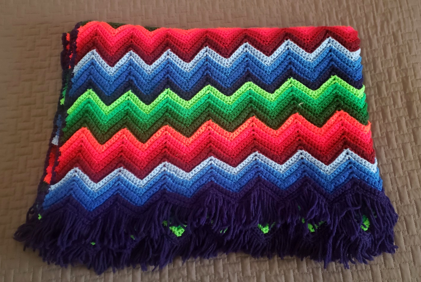 Afghan Crochet Knit Throw Blanket 58×72 Handmade Chevron Multicolor Navy Fringe